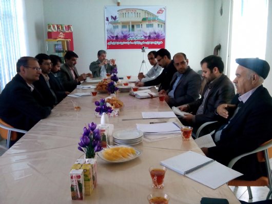 نشست هم اندیشی طرح تولید زعفران سالم و ارگانیک - 11 اسفند 92